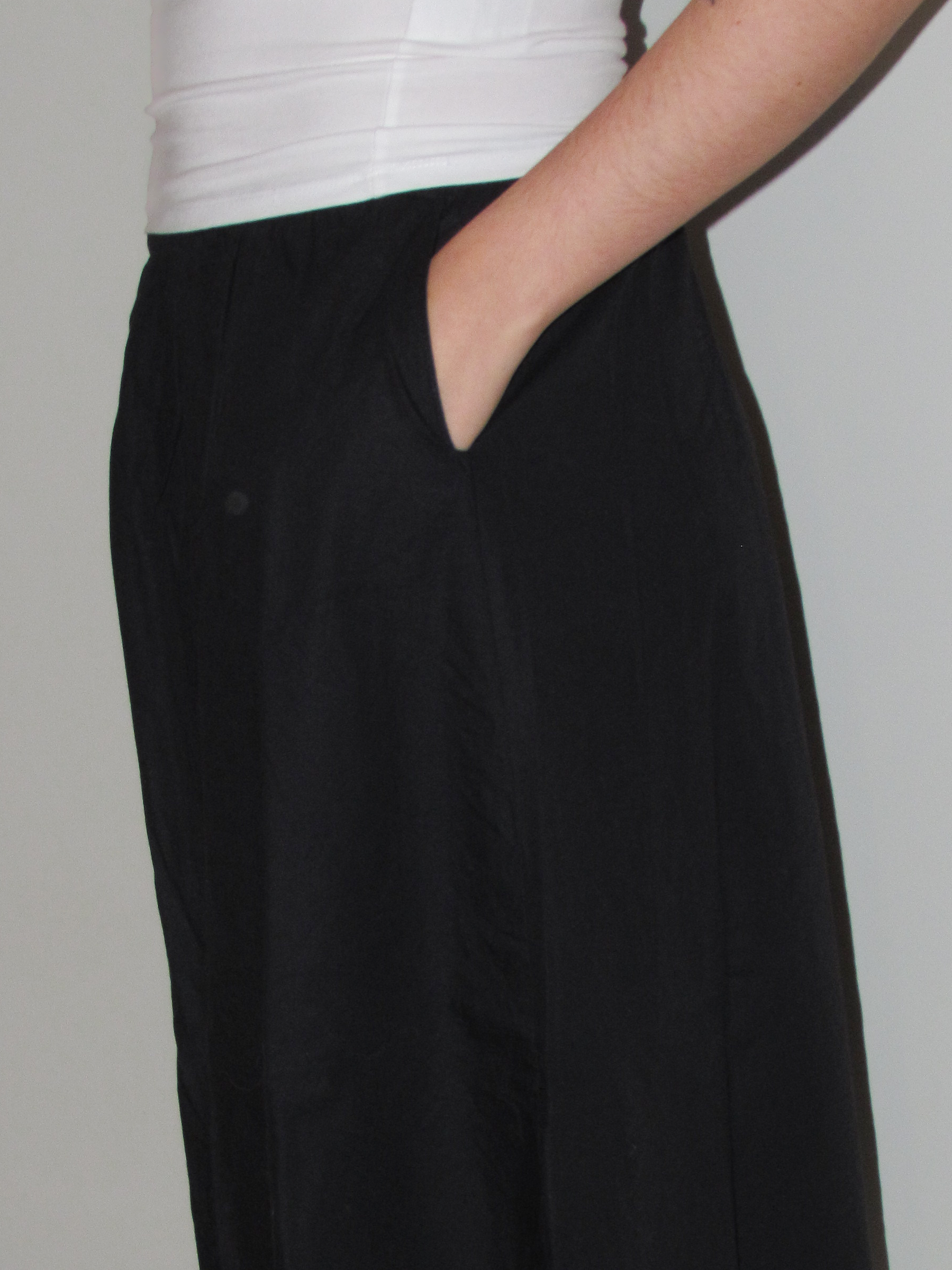Saia Preta Midi Hering - 38