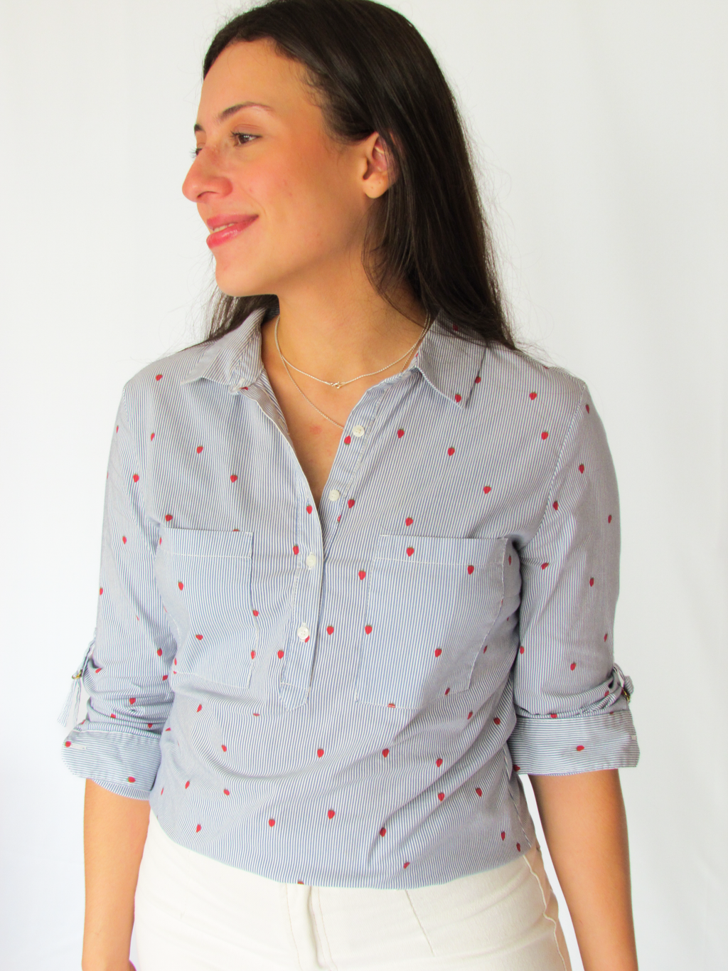 Camisa social listrada com estampa de Morangos Zara TAM G